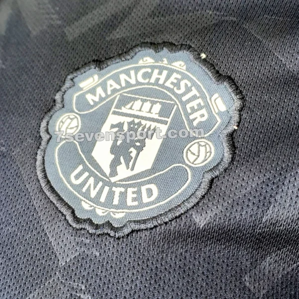 کیت منچستر یونایتد دوم سرمهای 2025 - سون اسپرت