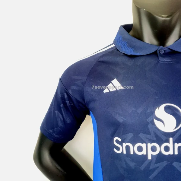 کیت منچستر یونایتد دوم سرمهای 2025 - سون اسپرت