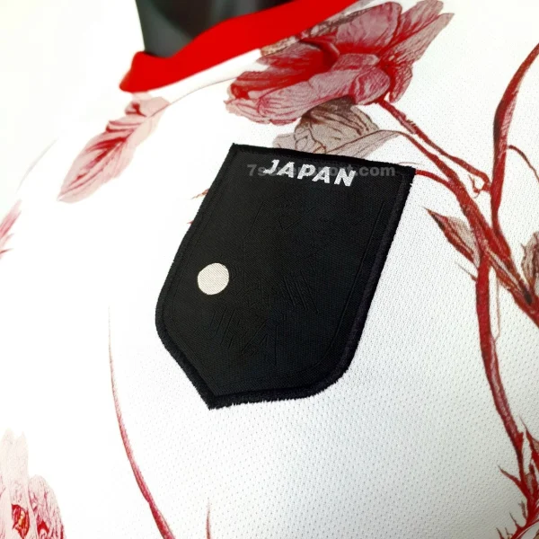 کیت ژاپن فلاور سفید 2025 - سون اسپرت