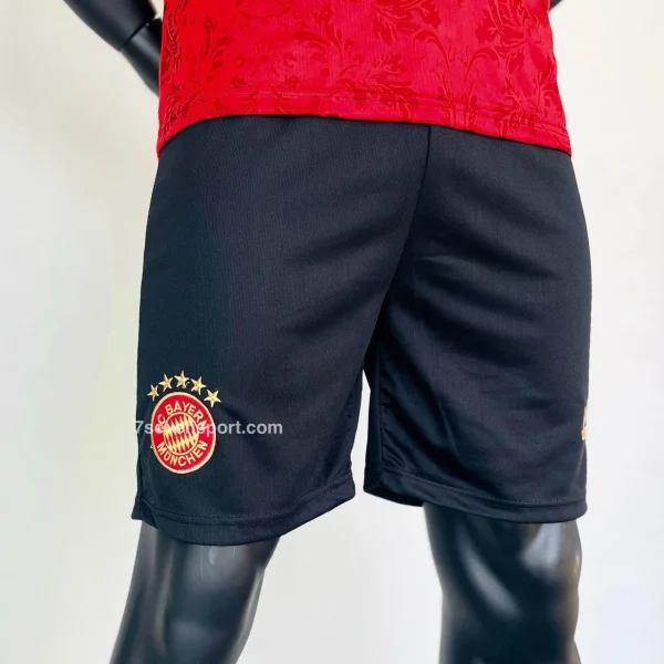 كيت بايرن مونيخ گلدن فلاور 2025 - سون اسپرت