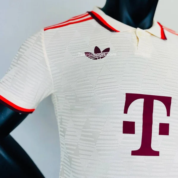 كيت پليری بايرن مونيخ سوم كرم 2025 - سون اسپرت