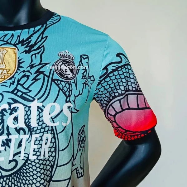 کیت رئال مادرید دراگون فیروزهای قرمز کانسپت 2025 - سون اسپرت