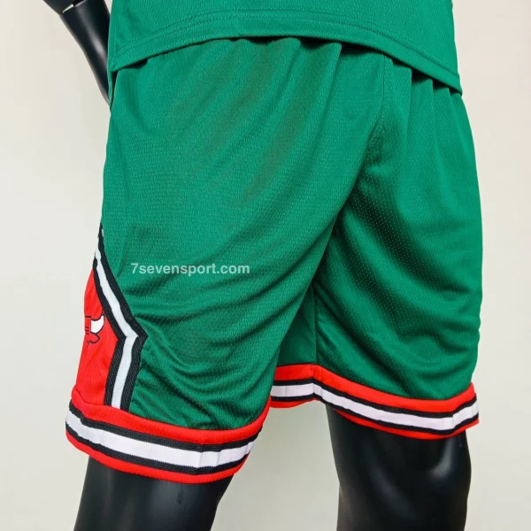 ست بسکتبالی شیکاگو سبز - سون اسپرت