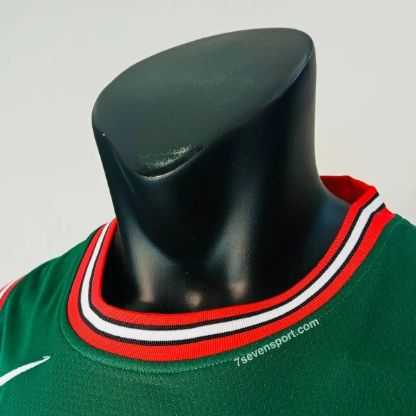 ست بسکتبالی شیکاگو سبز - سون اسپرت