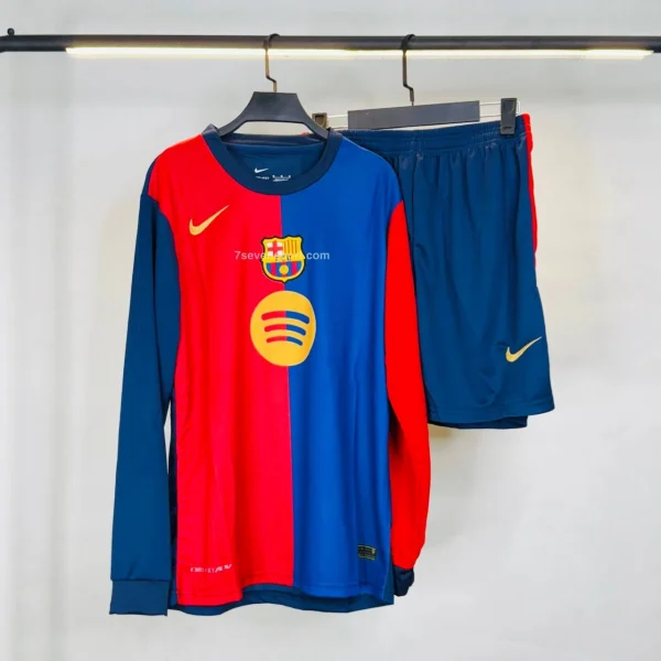 کیت آستین بلند بارسلونا اول 2025 - سون اسپرت