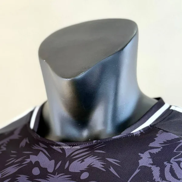 کیت رئال مادرید ولف مشکی سفید کانسپت 2025 - سون اسپرت