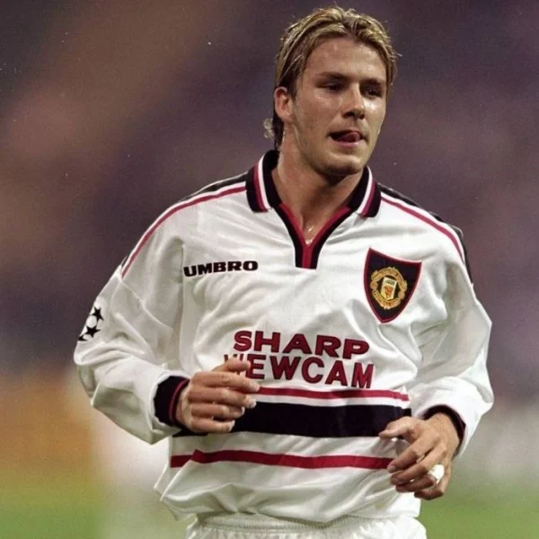 تیشرت پلیری کلاسیک منچستر یونایتد سفید 1998 - سون اسپرت