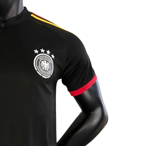 کیت هالیدی ورژن آلمان مشکی - سون اسپرت