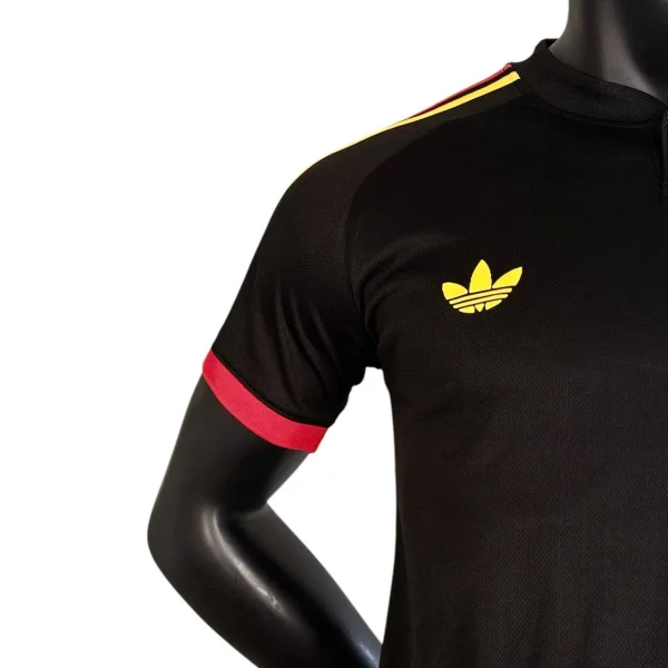 کیت هالیدی ورژن آلمان مشکی - سون اسپرت