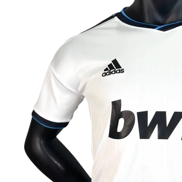 کیت کلاسیک رئال مادرید سفید 2012 - سون اسپرت