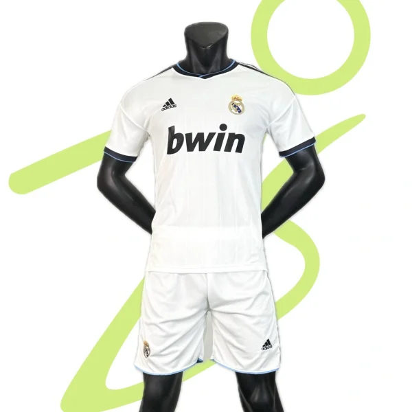 کیت کلاسیک رئال مادرید سفید 2012 - سون اسپرت