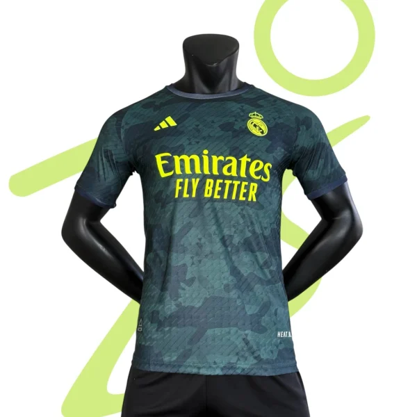 کیت پلیری رئال مادرید کانسپت سبز - سون اسپرت