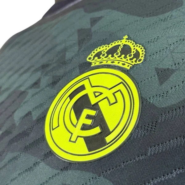 کیت پلیری رئال مادرید کانسپت سبز - سون اسپرت