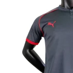 کیت هالیدی ورژن آث میلان - سون اسپرت