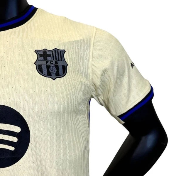 کیت پلیری بارسلونا دوم کرم 2026 - سون اسپرت